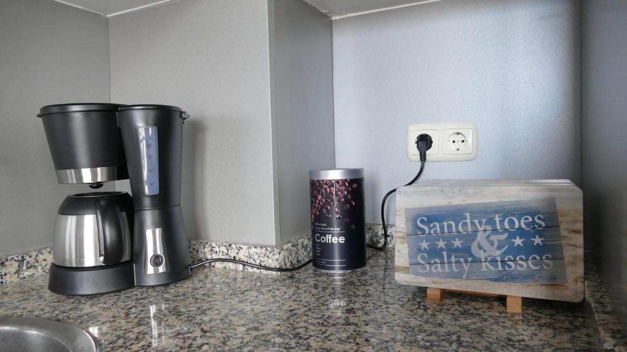 Sandy Toes & Salty Kisses El Cotillo Luaran gambar